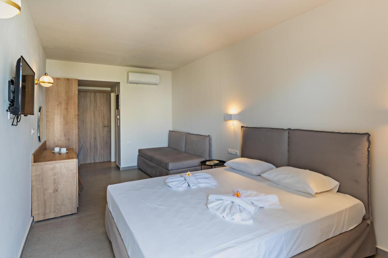 Hotel Kathrin Beach Adelianos Kampos Exteriör bild